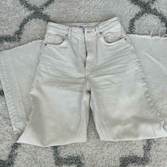 Zara Denim - White Zara Jeans